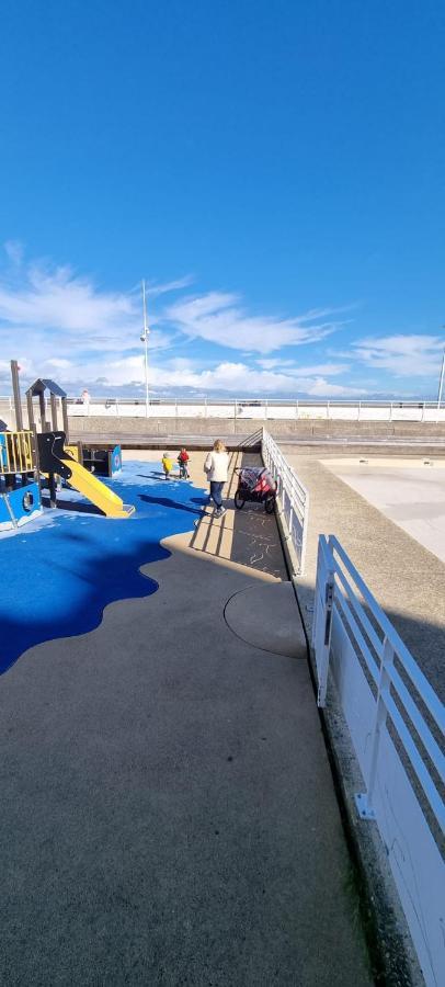 Appartement sur le port, 105m rez de jardin avec parc privatif Saint-Valery-en-Caux Extérieur photo
