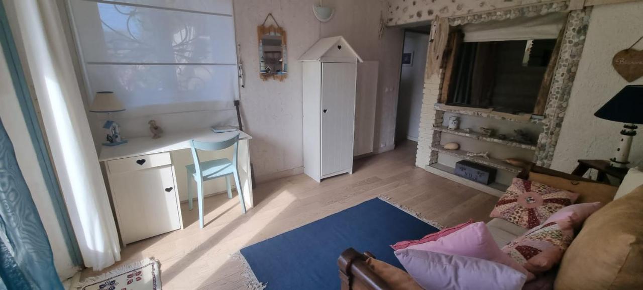 Appartement sur le port, 105m rez de jardin avec parc privatif Saint-Valery-en-Caux Extérieur photo