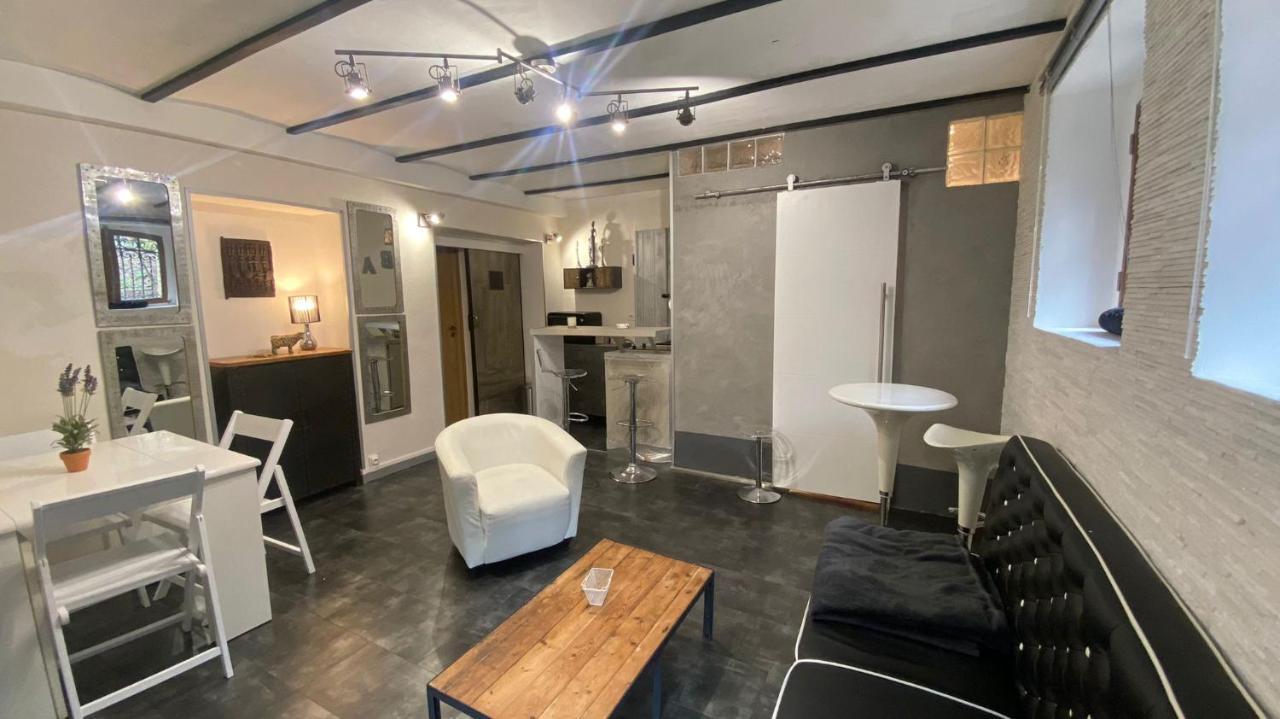 Appartement sur le port, 105m rez de jardin avec parc privatif Saint-Valery-en-Caux Extérieur photo