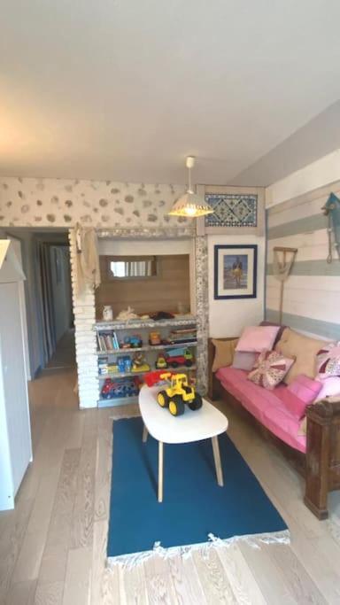 Appartement sur le port, 105m rez de jardin avec parc privatif Saint-Valery-en-Caux Extérieur photo